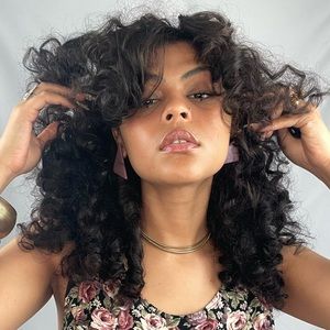 Meet your Posher, Naomi